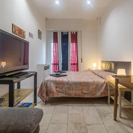 Bed Station * Μπολόνια